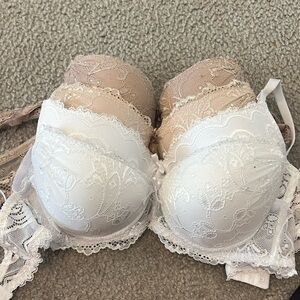 Four push up bras size 36C in great condition